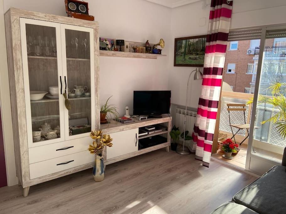 Appartement Apartamento Ciudad Lineal Reciente Reforma à Madrid Extérieur photo