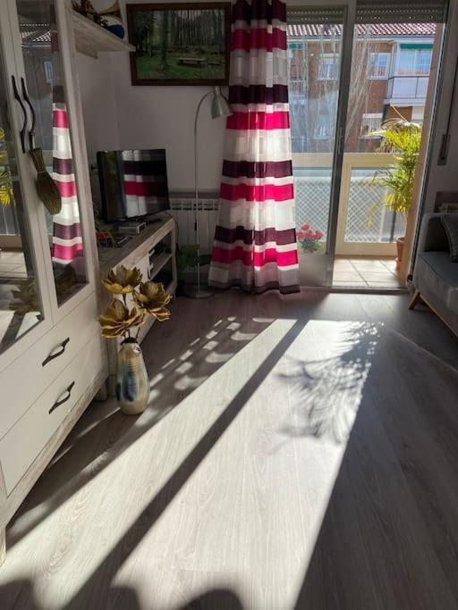 Appartement Apartamento Ciudad Lineal Reciente Reforma à Madrid Extérieur photo